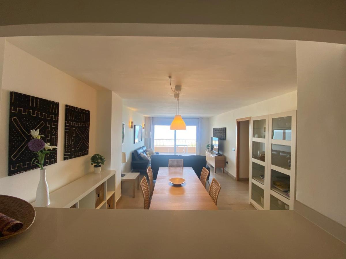 Albamar Frontline Beach Apartment 3 Bedrooms ฟูเอนฮิโรลา ภายนอก รูปภาพ